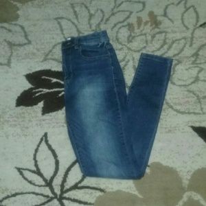 Mudd Stretch High Rise Faded Jean